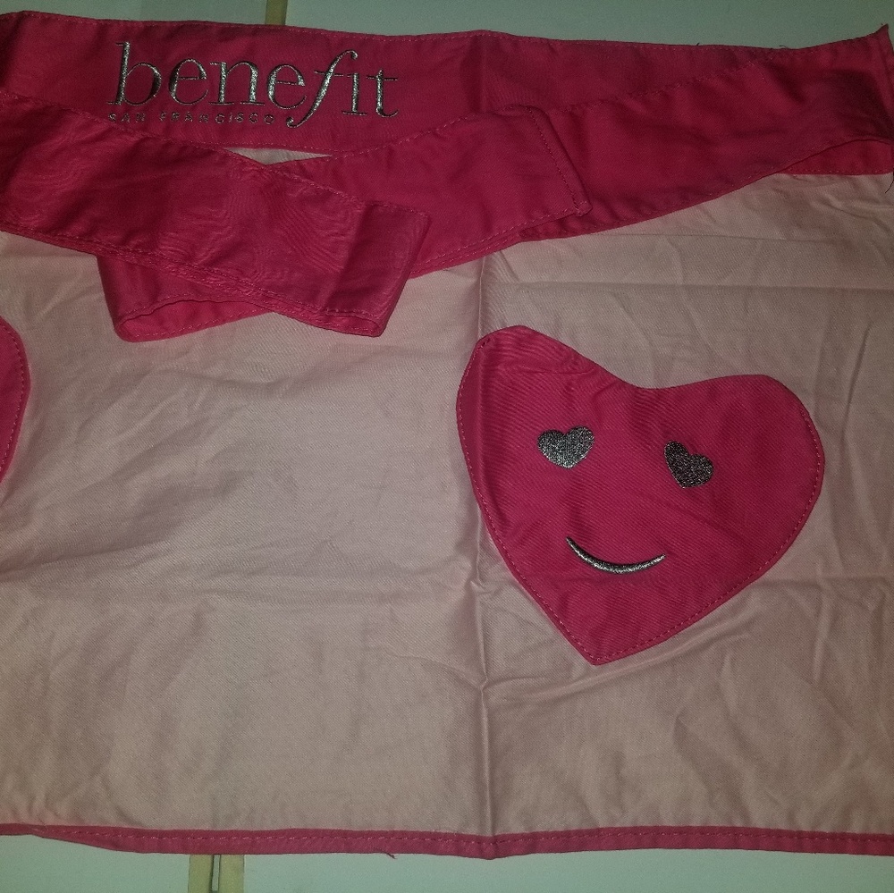 Benefit Apron